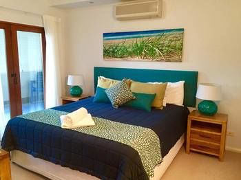 Papillon Coolum - Accommodation Broome 68