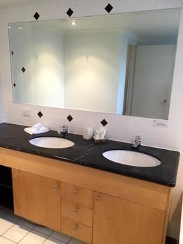 Papillon Coolum - Accommodation Broome 83