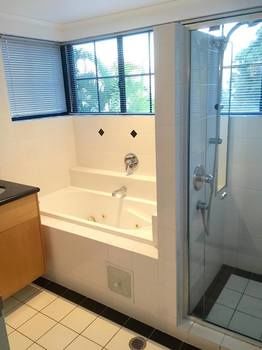 Papillon Coolum - Accommodation Broome 85