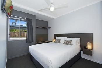Cooroy Luxury Motel Apartments Noosa - Accommodation Broome 5