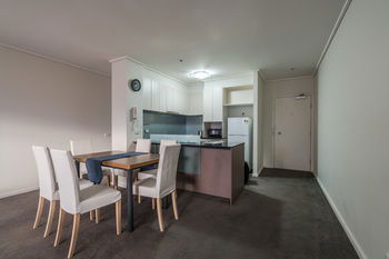 StayIcon Serviced Apartments - Accommodation Broome 18