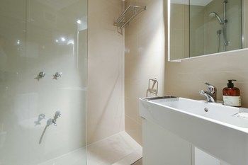 CBD Vistas - Accommodation Broome 0