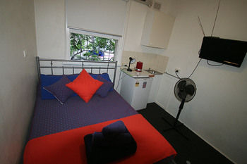 Zing Backpackers - Accommodation Broome 3