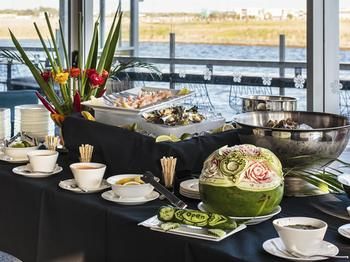 Best Western Plus Lake Kawana Hotel - Accommodation Broome 1