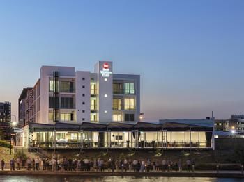 Best Western Plus Lake Kawana Hotel - Accommodation Broome 23