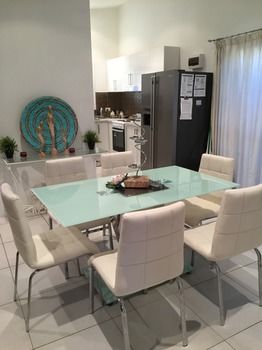 Sydney Executive Garden Villa - Accommodation Broome 13
