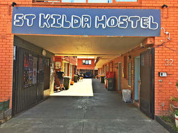 St Kilda Hostel - Accommodation Broome 13