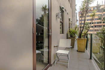Comfy Kew Apartments - Accommodation Broome 1