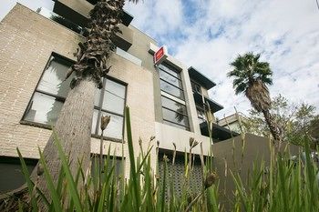 Comfy Kew Apartments - Accommodation Broome 21