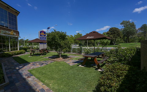 Best Western Plus Hovell Tree Inn - Accommodation Broome 2