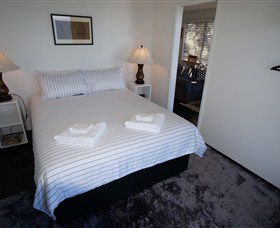 Hamptons On The Bay - Accommodation Broome 2