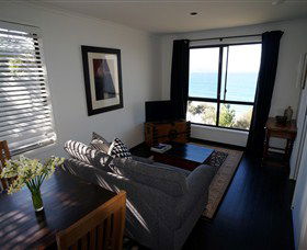 Hamptons On The Bay - Accommodation Broome 1
