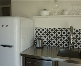 Little Holkham - Accommodation Broome 0