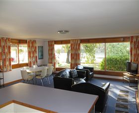 Orford Prosser Holiday Units - Accommodation Broome 4