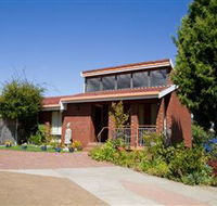 Waterside Accommodation - Derwent Retreat - Accommodation Broome