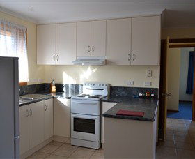 All Inn Strahan Holiday Units - Accommodation Broome 3