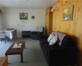 Blue Wren Tea Gardens - Accommodation Broome 0