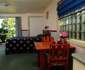Crays Accommodation - Innes Street - Accommodation Broome 0