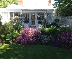 White Dove Cottage Bed And Breakfast - Accommodation Broome 1