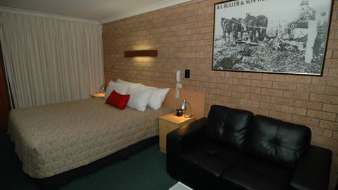 Motel Woongarra - Accommodation Broome 1