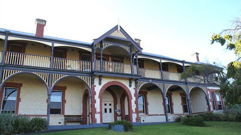 Oceanic Sorrento - Whitehall Guesthouse - Accommodation Broome 0