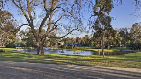 Best Western Melbourne's Princes Park Motor Inn - Accommodation Broome 1