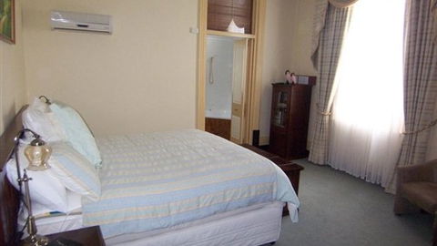 Bank On Main - Accommodation Broome 1