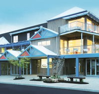 The Island Accommodation - Phillip Island YHA - Accommodation Broome