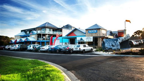 The Island Accommodation - Phillip Island YHA - Accommodation Broome 5