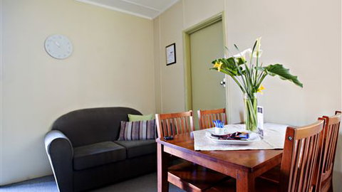 Stable On Riesling - Accommodation Broome 0
