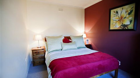 Stable On Riesling - Accommodation Broome 1