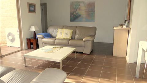 Sunny Hill Villa - Accommodation Broome 0