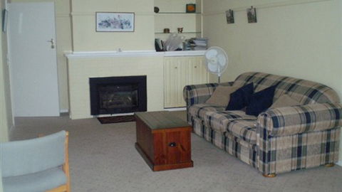 Banks At Queenscliff - Accommodation Broome 0