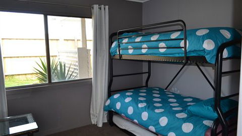 House On The Hill Port Campbell - Accommodation Broome 1