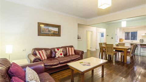 Serenity Halls Gap: Nat Park Frontage - Accommodation Broome 2