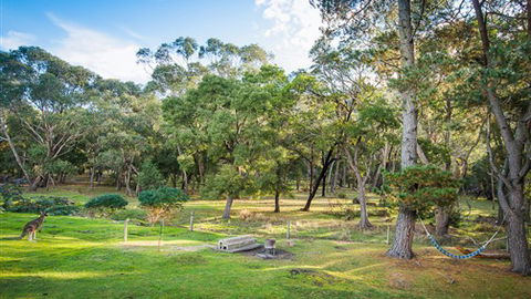 Serenity Halls Gap: Nat Park Frontage - Accommodation Broome 7