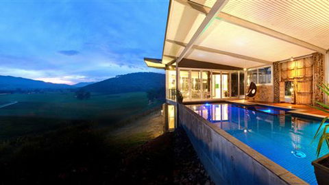 Feathertop Chateau - Accommodation Broome 0