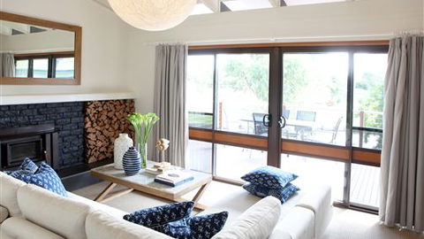 Bundalong Waterfront Accommodation - Accommodation Broome 0