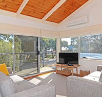 Barrakee Beach House - Anglesea - Accommodation Broome