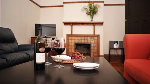 The Glen Bakery - Accommodation Broome 3