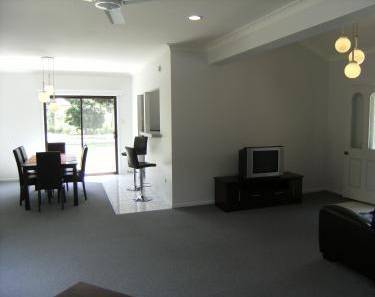 A Beach 'N Reef Motel - Accommodation Broome 0