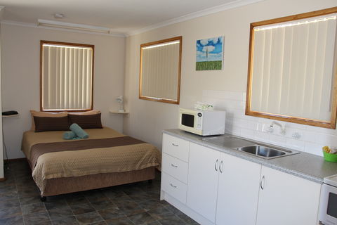 Ardrossan Caravan Park - Accommodation Broome 2