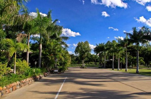 Aussie Outback Oasis Cabin & Van Village - Accommodation Broome 2