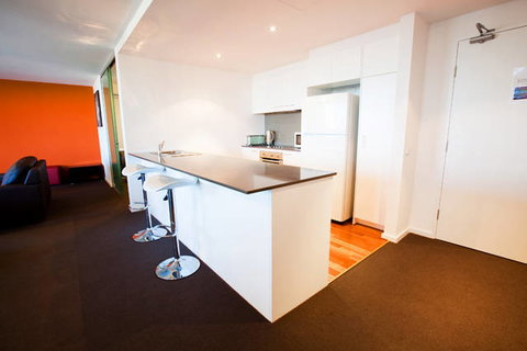 B7 Honeysuckle Apartments - Accommodation Broome 2