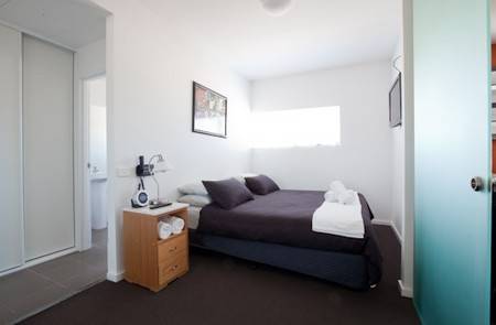 B7 Honeysuckle Apartments - Accommodation Broome 4