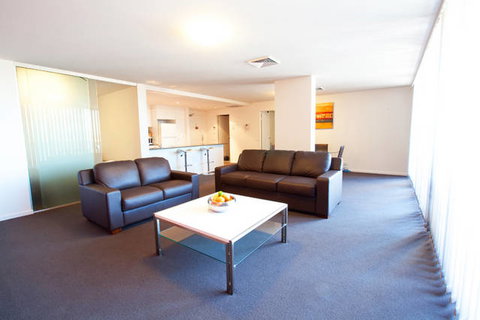 B7 Honeysuckle Apartments - Accommodation Broome 8