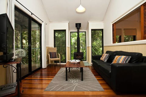 Cedar Creek Lodges At Thunderbird Park™ - Accommodation Broome 0