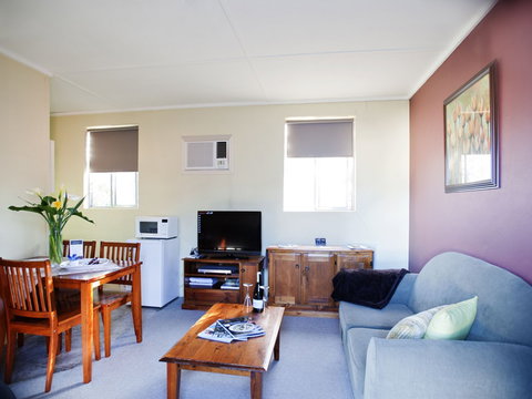 Stable On Riesling - Accommodation Broome 10