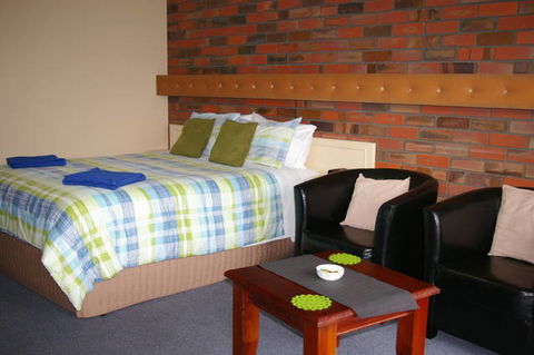 Coorrabin Motor Inn - Accommodation Broome 0