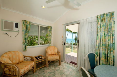 Ellis Beach Oceanfront Bungalows & Caravan Pk - Accommodation Broome 3